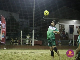 
<a style='margin-left: 5px;' class='btn btn-xs btn-social btn-facebook' href='https://www.facebook.com/sharer/sharer.php?u=https://www.boladovale.com.br/imgs/800-800-90/conteudo/fotos/1523/img9355.jpg' rel='popup' data-width='500' data-height='400'><i class='fa fa-facebook'></i>Compartilhar <span class='hidden-xs'>no Facebook</span>
</a> 
<a class='btn btn-default btn-xs' target='_blank' href='imgs/800-800-90/conteudo/fotos/1523/img9355.jpg'>
<span class='glyphicon glyphicon-cloud-download'></span> Salvar
</a> 
<span></span>