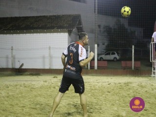 
<a style='margin-left: 5px;' class='btn btn-xs btn-social btn-facebook' href='https://www.facebook.com/sharer/sharer.php?u=https://www.boladovale.com.br/imgs/800-800-90/conteudo/fotos/1523/img9371.jpg' rel='popup' data-width='500' data-height='400'><i class='fa fa-facebook'></i>Compartilhar <span class='hidden-xs'>no Facebook</span>
</a> 
<a class='btn btn-default btn-xs' target='_blank' href='imgs/800-800-90/conteudo/fotos/1523/img9371.jpg'>
<span class='glyphicon glyphicon-cloud-download'></span> Salvar
</a> 
<span></span>