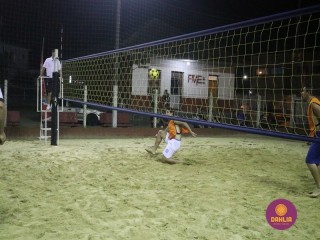 
<a style='margin-left: 5px;' class='btn btn-xs btn-social btn-facebook' href='https://www.facebook.com/sharer/sharer.php?u=https://www.boladovale.com.br/imgs/800-800-90/conteudo/fotos/1523/img9374.jpg' rel='popup' data-width='500' data-height='400'><i class='fa fa-facebook'></i>Compartilhar <span class='hidden-xs'>no Facebook</span>
</a> 
<a class='btn btn-default btn-xs' target='_blank' href='imgs/800-800-90/conteudo/fotos/1523/img9374.jpg'>
<span class='glyphicon glyphicon-cloud-download'></span> Salvar
</a> 
<span></span>