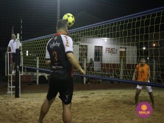 
<a style='margin-left: 5px;' class='btn btn-xs btn-social btn-facebook' href='https://www.facebook.com/sharer/sharer.php?u=https://www.boladovale.com.br/imgs/800-800-90/conteudo/fotos/1523/img9377.jpg' rel='popup' data-width='500' data-height='400'><i class='fa fa-facebook'></i>Compartilhar <span class='hidden-xs'>no Facebook</span>
</a> 
<a class='btn btn-default btn-xs' target='_blank' href='imgs/800-800-90/conteudo/fotos/1523/img9377.jpg'>
<span class='glyphicon glyphicon-cloud-download'></span> Salvar
</a> 
<span></span>