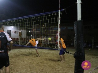 
<a style='margin-left: 5px;' class='btn btn-xs btn-social btn-facebook' href='https://www.facebook.com/sharer/sharer.php?u=https://www.boladovale.com.br/imgs/800-800-90/conteudo/fotos/1523/img9378.jpg' rel='popup' data-width='500' data-height='400'><i class='fa fa-facebook'></i>Compartilhar <span class='hidden-xs'>no Facebook</span>
</a> 
<a class='btn btn-default btn-xs' target='_blank' href='imgs/800-800-90/conteudo/fotos/1523/img9378.jpg'>
<span class='glyphicon glyphicon-cloud-download'></span> Salvar
</a> 
<span></span>
