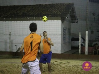 
<a style='margin-left: 5px;' class='btn btn-xs btn-social btn-facebook' href='https://www.facebook.com/sharer/sharer.php?u=https://www.boladovale.com.br/imgs/800-800-90/conteudo/fotos/1523/img9401.jpg' rel='popup' data-width='500' data-height='400'><i class='fa fa-facebook'></i>Compartilhar <span class='hidden-xs'>no Facebook</span>
</a> 
<a class='btn btn-default btn-xs' target='_blank' href='imgs/800-800-90/conteudo/fotos/1523/img9401.jpg'>
<span class='glyphicon glyphicon-cloud-download'></span> Salvar
</a> 
<span></span>