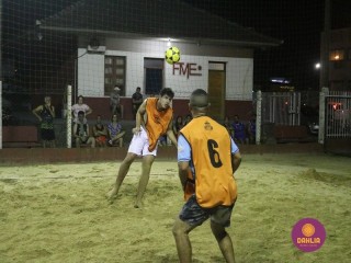 
<a style='margin-left: 5px;' class='btn btn-xs btn-social btn-facebook' href='https://www.facebook.com/sharer/sharer.php?u=https://www.boladovale.com.br/imgs/800-800-90/conteudo/fotos/1523/img9412.jpg' rel='popup' data-width='500' data-height='400'><i class='fa fa-facebook'></i>Compartilhar <span class='hidden-xs'>no Facebook</span>
</a> 
<a class='btn btn-default btn-xs' target='_blank' href='imgs/800-800-90/conteudo/fotos/1523/img9412.jpg'>
<span class='glyphicon glyphicon-cloud-download'></span> Salvar
</a> 
<span></span>