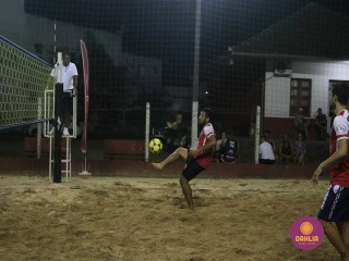 
<a style='margin-left: 5px;' class='btn btn-xs btn-social btn-facebook' href='https://www.facebook.com/sharer/sharer.php?u=https://www.boladovale.com.br/imgs/800-800-90/conteudo/fotos/1523/img9440.jpg' rel='popup' data-width='500' data-height='400'><i class='fa fa-facebook'></i>Compartilhar <span class='hidden-xs'>no Facebook</span>
</a> 
<a class='btn btn-default btn-xs' target='_blank' href='imgs/800-800-90/conteudo/fotos/1523/img9440.jpg'>
<span class='glyphicon glyphicon-cloud-download'></span> Salvar
</a> 
<span></span>