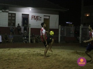 
<a style='margin-left: 5px;' class='btn btn-xs btn-social btn-facebook' href='https://www.facebook.com/sharer/sharer.php?u=https://www.boladovale.com.br/imgs/800-800-90/conteudo/fotos/1523/img9451.jpg' rel='popup' data-width='500' data-height='400'><i class='fa fa-facebook'></i>Compartilhar <span class='hidden-xs'>no Facebook</span>
</a> 
<a class='btn btn-default btn-xs' target='_blank' href='imgs/800-800-90/conteudo/fotos/1523/img9451.jpg'>
<span class='glyphicon glyphicon-cloud-download'></span> Salvar
</a> 
<span></span>