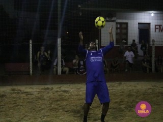 
<a style='margin-left: 5px;' class='btn btn-xs btn-social btn-facebook' href='https://www.facebook.com/sharer/sharer.php?u=https://www.boladovale.com.br/imgs/800-800-90/conteudo/fotos/1523/img9459.jpg' rel='popup' data-width='500' data-height='400'><i class='fa fa-facebook'></i>Compartilhar <span class='hidden-xs'>no Facebook</span>
</a> 
<a class='btn btn-default btn-xs' target='_blank' href='imgs/800-800-90/conteudo/fotos/1523/img9459.jpg'>
<span class='glyphicon glyphicon-cloud-download'></span> Salvar
</a> 
<span></span>