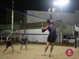 
<a style='margin-left: 5px;' class='btn btn-xs btn-social btn-facebook' href='https://www.facebook.com/sharer/sharer.php?u=https://www.boladovale.com.br/imgs/800-800-90/conteudo/fotos/1524/img9486.jpg' rel='popup' data-width='500' data-height='400'><i class='fa fa-facebook'></i>Compartilhar <span class='hidden-xs'>no Facebook</span>
</a> 
<a class='btn btn-default btn-xs' target='_blank' href='imgs/800-800-90/conteudo/fotos/1524/img9486.jpg'>
<span class='glyphicon glyphicon-cloud-download'></span> Salvar
</a> 
<span></span>