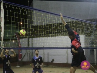 
<a style='margin-left: 5px;' class='btn btn-xs btn-social btn-facebook' href='https://www.facebook.com/sharer/sharer.php?u=https://www.boladovale.com.br/imgs/800-800-90/conteudo/fotos/1524/img9489.jpg' rel='popup' data-width='500' data-height='400'><i class='fa fa-facebook'></i>Compartilhar <span class='hidden-xs'>no Facebook</span>
</a> 
<a class='btn btn-default btn-xs' target='_blank' href='imgs/800-800-90/conteudo/fotos/1524/img9489.jpg'>
<span class='glyphicon glyphicon-cloud-download'></span> Salvar
</a> 
<span></span>