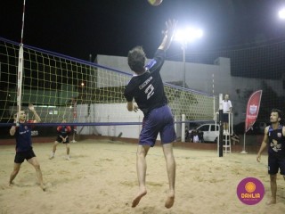 
<a style='margin-left: 5px;' class='btn btn-xs btn-social btn-facebook' href='https://www.facebook.com/sharer/sharer.php?u=https://www.boladovale.com.br/imgs/800-800-90/conteudo/fotos/1524/img9500.jpg' rel='popup' data-width='500' data-height='400'><i class='fa fa-facebook'></i>Compartilhar <span class='hidden-xs'>no Facebook</span>
</a> 
<a class='btn btn-default btn-xs' target='_blank' href='imgs/800-800-90/conteudo/fotos/1524/img9500.jpg'>
<span class='glyphicon glyphicon-cloud-download'></span> Salvar
</a> 
<span></span>