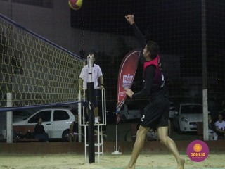 
<a style='margin-left: 5px;' class='btn btn-xs btn-social btn-facebook' href='https://www.facebook.com/sharer/sharer.php?u=https://www.boladovale.com.br/imgs/800-800-90/conteudo/fotos/1524/img9556.jpg' rel='popup' data-width='500' data-height='400'><i class='fa fa-facebook'></i>Compartilhar <span class='hidden-xs'>no Facebook</span>
</a> 
<a class='btn btn-default btn-xs' target='_blank' href='imgs/800-800-90/conteudo/fotos/1524/img9556.jpg'>
<span class='glyphicon glyphicon-cloud-download'></span> Salvar
</a> 
<span></span>