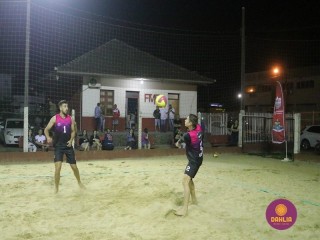 
<a style='margin-left: 5px;' class='btn btn-xs btn-social btn-facebook' href='https://www.facebook.com/sharer/sharer.php?u=https://www.boladovale.com.br/imgs/800-800-90/conteudo/fotos/1524/img9557.jpg' rel='popup' data-width='500' data-height='400'><i class='fa fa-facebook'></i>Compartilhar <span class='hidden-xs'>no Facebook</span>
</a> 
<a class='btn btn-default btn-xs' target='_blank' href='imgs/800-800-90/conteudo/fotos/1524/img9557.jpg'>
<span class='glyphicon glyphicon-cloud-download'></span> Salvar
</a> 
<span></span>