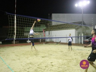 
<a style='margin-left: 5px;' class='btn btn-xs btn-social btn-facebook' href='https://www.facebook.com/sharer/sharer.php?u=https://www.boladovale.com.br/imgs/800-800-90/conteudo/fotos/1524/img9563.jpg' rel='popup' data-width='500' data-height='400'><i class='fa fa-facebook'></i>Compartilhar <span class='hidden-xs'>no Facebook</span>
</a> 
<a class='btn btn-default btn-xs' target='_blank' href='imgs/800-800-90/conteudo/fotos/1524/img9563.jpg'>
<span class='glyphicon glyphicon-cloud-download'></span> Salvar
</a> 
<span></span>