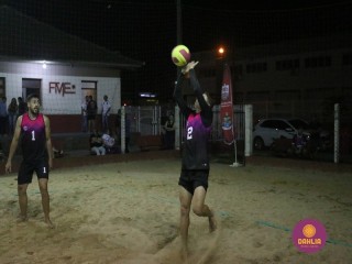 
<a style='margin-left: 5px;' class='btn btn-xs btn-social btn-facebook' href='https://www.facebook.com/sharer/sharer.php?u=https://www.boladovale.com.br/imgs/800-800-90/conteudo/fotos/1524/img9564.jpg' rel='popup' data-width='500' data-height='400'><i class='fa fa-facebook'></i>Compartilhar <span class='hidden-xs'>no Facebook</span>
</a> 
<a class='btn btn-default btn-xs' target='_blank' href='imgs/800-800-90/conteudo/fotos/1524/img9564.jpg'>
<span class='glyphicon glyphicon-cloud-download'></span> Salvar
</a> 
<span></span>