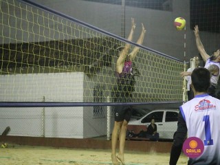 
<a style='margin-left: 5px;' class='btn btn-xs btn-social btn-facebook' href='https://www.facebook.com/sharer/sharer.php?u=https://www.boladovale.com.br/imgs/800-800-90/conteudo/fotos/1524/img9572.jpg' rel='popup' data-width='500' data-height='400'><i class='fa fa-facebook'></i>Compartilhar <span class='hidden-xs'>no Facebook</span>
</a> 
<a class='btn btn-default btn-xs' target='_blank' href='imgs/800-800-90/conteudo/fotos/1524/img9572.jpg'>
<span class='glyphicon glyphicon-cloud-download'></span> Salvar
</a> 
<span></span>
