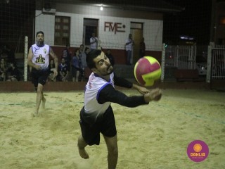 
<a style='margin-left: 5px;' class='btn btn-xs btn-social btn-facebook' href='https://www.facebook.com/sharer/sharer.php?u=https://www.boladovale.com.br/imgs/800-800-90/conteudo/fotos/1524/img9610.jpg' rel='popup' data-width='500' data-height='400'><i class='fa fa-facebook'></i>Compartilhar <span class='hidden-xs'>no Facebook</span>
</a> 
<a class='btn btn-default btn-xs' target='_blank' href='imgs/800-800-90/conteudo/fotos/1524/img9610.jpg'>
<span class='glyphicon glyphicon-cloud-download'></span> Salvar
</a> 
<span></span>