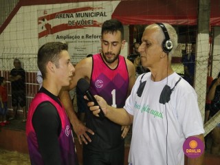 
<a style='margin-left: 5px;' class='btn btn-xs btn-social btn-facebook' href='https://www.facebook.com/sharer/sharer.php?u=https://www.boladovale.com.br/imgs/800-800-90/conteudo/fotos/1524/img9612.jpg' rel='popup' data-width='500' data-height='400'><i class='fa fa-facebook'></i>Compartilhar <span class='hidden-xs'>no Facebook</span>
</a> 
<a class='btn btn-default btn-xs' target='_blank' href='imgs/800-800-90/conteudo/fotos/1524/img9612.jpg'>
<span class='glyphicon glyphicon-cloud-download'></span> Salvar
</a> 
<span></span>
