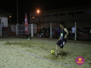 
<a style='margin-left: 5px;' class='btn btn-xs btn-social btn-facebook' href='https://www.facebook.com/sharer/sharer.php?u=https://www.boladovale.com.br/imgs/800-800-90/conteudo/fotos/1525/img9621.jpg' rel='popup' data-width='500' data-height='400'><i class='fa fa-facebook'></i>Compartilhar <span class='hidden-xs'>no Facebook</span>
</a> 
<a class='btn btn-default btn-xs' target='_blank' href='imgs/800-800-90/conteudo/fotos/1525/img9621.jpg'>
<span class='glyphicon glyphicon-cloud-download'></span> Salvar
</a> 
<span></span>