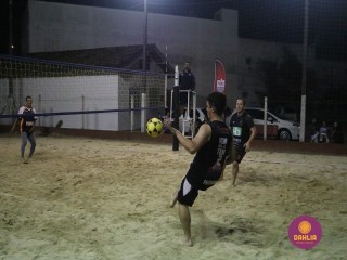 
<a style='margin-left: 5px;' class='btn btn-xs btn-social btn-facebook' href='https://www.facebook.com/sharer/sharer.php?u=https://www.boladovale.com.br/imgs/800-800-90/conteudo/fotos/1525/img9622.jpg' rel='popup' data-width='500' data-height='400'><i class='fa fa-facebook'></i>Compartilhar <span class='hidden-xs'>no Facebook</span>
</a> 
<a class='btn btn-default btn-xs' target='_blank' href='imgs/800-800-90/conteudo/fotos/1525/img9622.jpg'>
<span class='glyphicon glyphicon-cloud-download'></span> Salvar
</a> 
<span></span>