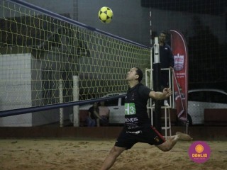 
<a style='margin-left: 5px;' class='btn btn-xs btn-social btn-facebook' href='https://www.facebook.com/sharer/sharer.php?u=https://www.boladovale.com.br/imgs/800-800-90/conteudo/fotos/1525/img9632.jpg' rel='popup' data-width='500' data-height='400'><i class='fa fa-facebook'></i>Compartilhar <span class='hidden-xs'>no Facebook</span>
</a> 
<a class='btn btn-default btn-xs' target='_blank' href='imgs/800-800-90/conteudo/fotos/1525/img9632.jpg'>
<span class='glyphicon glyphicon-cloud-download'></span> Salvar
</a> 
<span></span>