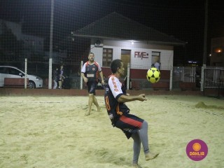 
<a style='margin-left: 5px;' class='btn btn-xs btn-social btn-facebook' href='https://www.facebook.com/sharer/sharer.php?u=https://www.boladovale.com.br/imgs/800-800-90/conteudo/fotos/1525/img9641.jpg' rel='popup' data-width='500' data-height='400'><i class='fa fa-facebook'></i>Compartilhar <span class='hidden-xs'>no Facebook</span>
</a> 
<a class='btn btn-default btn-xs' target='_blank' href='imgs/800-800-90/conteudo/fotos/1525/img9641.jpg'>
<span class='glyphicon glyphicon-cloud-download'></span> Salvar
</a> 
<span></span>