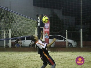 
<a style='margin-left: 5px;' class='btn btn-xs btn-social btn-facebook' href='https://www.facebook.com/sharer/sharer.php?u=https://www.boladovale.com.br/imgs/800-800-90/conteudo/fotos/1525/img9654.jpg' rel='popup' data-width='500' data-height='400'><i class='fa fa-facebook'></i>Compartilhar <span class='hidden-xs'>no Facebook</span>
</a> 
<a class='btn btn-default btn-xs' target='_blank' href='imgs/800-800-90/conteudo/fotos/1525/img9654.jpg'>
<span class='glyphicon glyphicon-cloud-download'></span> Salvar
</a> 
<span></span>