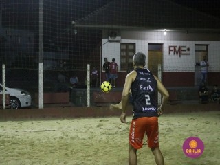 
<a style='margin-left: 5px;' class='btn btn-xs btn-social btn-facebook' href='https://www.facebook.com/sharer/sharer.php?u=https://www.boladovale.com.br/imgs/800-800-90/conteudo/fotos/1525/img9675.jpg' rel='popup' data-width='500' data-height='400'><i class='fa fa-facebook'></i>Compartilhar <span class='hidden-xs'>no Facebook</span>
</a> 
<a class='btn btn-default btn-xs' target='_blank' href='imgs/800-800-90/conteudo/fotos/1525/img9675.jpg'>
<span class='glyphicon glyphicon-cloud-download'></span> Salvar
</a> 
<span></span>