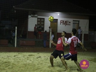 
<a style='margin-left: 5px;' class='btn btn-xs btn-social btn-facebook' href='https://www.facebook.com/sharer/sharer.php?u=https://www.boladovale.com.br/imgs/800-800-90/conteudo/fotos/1525/img9695.jpg' rel='popup' data-width='500' data-height='400'><i class='fa fa-facebook'></i>Compartilhar <span class='hidden-xs'>no Facebook</span>
</a> 
<a class='btn btn-default btn-xs' target='_blank' href='imgs/800-800-90/conteudo/fotos/1525/img9695.jpg'>
<span class='glyphicon glyphicon-cloud-download'></span> Salvar
</a> 
<span></span>
