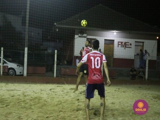 
<a style='margin-left: 5px;' class='btn btn-xs btn-social btn-facebook' href='https://www.facebook.com/sharer/sharer.php?u=https://www.boladovale.com.br/imgs/800-800-90/conteudo/fotos/1525/img9701.jpg' rel='popup' data-width='500' data-height='400'><i class='fa fa-facebook'></i>Compartilhar <span class='hidden-xs'>no Facebook</span>
</a> 
<a class='btn btn-default btn-xs' target='_blank' href='imgs/800-800-90/conteudo/fotos/1525/img9701.jpg'>
<span class='glyphicon glyphicon-cloud-download'></span> Salvar
</a> 
<span></span>