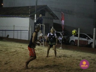 
<a style='margin-left: 5px;' class='btn btn-xs btn-social btn-facebook' href='https://www.facebook.com/sharer/sharer.php?u=https://www.boladovale.com.br/imgs/800-800-90/conteudo/fotos/1525/img9716.jpg' rel='popup' data-width='500' data-height='400'><i class='fa fa-facebook'></i>Compartilhar <span class='hidden-xs'>no Facebook</span>
</a> 
<a class='btn btn-default btn-xs' target='_blank' href='imgs/800-800-90/conteudo/fotos/1525/img9716.jpg'>
<span class='glyphicon glyphicon-cloud-download'></span> Salvar
</a> 
<span></span>