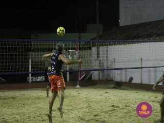 
<a style='margin-left: 5px;' class='btn btn-xs btn-social btn-facebook' href='https://www.facebook.com/sharer/sharer.php?u=https://www.boladovale.com.br/imgs/800-800-90/conteudo/fotos/1525/img9719.jpg' rel='popup' data-width='500' data-height='400'><i class='fa fa-facebook'></i>Compartilhar <span class='hidden-xs'>no Facebook</span>
</a> 
<a class='btn btn-default btn-xs' target='_blank' href='imgs/800-800-90/conteudo/fotos/1525/img9719.jpg'>
<span class='glyphicon glyphicon-cloud-download'></span> Salvar
</a> 
<span></span>