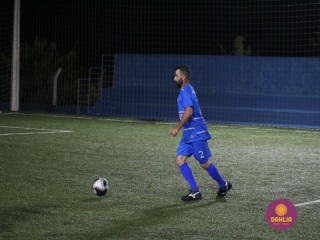 
<a style='margin-left: 5px;' class='btn btn-xs btn-social btn-facebook' href='https://www.facebook.com/sharer/sharer.php?u=https://www.boladovale.com.br/imgs/800-800-90/conteudo/fotos/1526/img9253.jpg' rel='popup' data-width='500' data-height='400'><i class='fa fa-facebook'></i>Compartilhar <span class='hidden-xs'>no Facebook</span>
</a> 
<a class='btn btn-default btn-xs' target='_blank' href='imgs/800-800-90/conteudo/fotos/1526/img9253.jpg'>
<span class='glyphicon glyphicon-cloud-download'></span> Salvar
</a> 
<span></span>