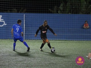 
<a style='margin-left: 5px;' class='btn btn-xs btn-social btn-facebook' href='https://www.facebook.com/sharer/sharer.php?u=https://www.boladovale.com.br/imgs/800-800-90/conteudo/fotos/1526/img9258.jpg' rel='popup' data-width='500' data-height='400'><i class='fa fa-facebook'></i>Compartilhar <span class='hidden-xs'>no Facebook</span>
</a> 
<a class='btn btn-default btn-xs' target='_blank' href='imgs/800-800-90/conteudo/fotos/1526/img9258.jpg'>
<span class='glyphicon glyphicon-cloud-download'></span> Salvar
</a> 
<span></span>