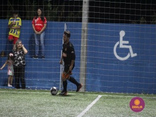 
<a style='margin-left: 5px;' class='btn btn-xs btn-social btn-facebook' href='https://www.facebook.com/sharer/sharer.php?u=https://www.boladovale.com.br/imgs/800-800-90/conteudo/fotos/1526/img9289.jpg' rel='popup' data-width='500' data-height='400'><i class='fa fa-facebook'></i>Compartilhar <span class='hidden-xs'>no Facebook</span>
</a> 
<a class='btn btn-default btn-xs' target='_blank' href='imgs/800-800-90/conteudo/fotos/1526/img9289.jpg'>
<span class='glyphicon glyphicon-cloud-download'></span> Salvar
</a> 
<span></span>