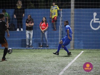 
<a style='margin-left: 5px;' class='btn btn-xs btn-social btn-facebook' href='https://www.facebook.com/sharer/sharer.php?u=https://www.boladovale.com.br/imgs/800-800-90/conteudo/fotos/1526/img9308.jpg' rel='popup' data-width='500' data-height='400'><i class='fa fa-facebook'></i>Compartilhar <span class='hidden-xs'>no Facebook</span>
</a> 
<a class='btn btn-default btn-xs' target='_blank' href='imgs/800-800-90/conteudo/fotos/1526/img9308.jpg'>
<span class='glyphicon glyphicon-cloud-download'></span> Salvar
</a> 
<span></span>