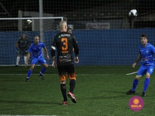 
<a style='margin-left: 5px;' class='btn btn-xs btn-social btn-facebook' href='https://www.facebook.com/sharer/sharer.php?u=https://www.boladovale.com.br/imgs/800-800-90/conteudo/fotos/1526/img9318.jpg' rel='popup' data-width='500' data-height='400'><i class='fa fa-facebook'></i>Compartilhar <span class='hidden-xs'>no Facebook</span>
</a> 
<a class='btn btn-default btn-xs' target='_blank' href='imgs/800-800-90/conteudo/fotos/1526/img9318.jpg'>
<span class='glyphicon glyphicon-cloud-download'></span> Salvar
</a> 
<span></span>