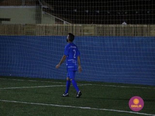 
<a style='margin-left: 5px;' class='btn btn-xs btn-social btn-facebook' href='https://www.facebook.com/sharer/sharer.php?u=https://www.boladovale.com.br/imgs/800-800-90/conteudo/fotos/1526/img9397.jpg' rel='popup' data-width='500' data-height='400'><i class='fa fa-facebook'></i>Compartilhar <span class='hidden-xs'>no Facebook</span>
</a> 
<a class='btn btn-default btn-xs' target='_blank' href='imgs/800-800-90/conteudo/fotos/1526/img9397.jpg'>
<span class='glyphicon glyphicon-cloud-download'></span> Salvar
</a> 
<span></span>