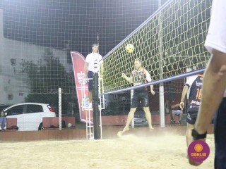 
<a style='margin-left: 5px;' class='btn btn-xs btn-social btn-facebook' href='https://www.facebook.com/sharer/sharer.php?u=https://www.boladovale.com.br/imgs/800-800-90/conteudo/fotos/1527/img9747.jpg' rel='popup' data-width='500' data-height='400'><i class='fa fa-facebook'></i>Compartilhar <span class='hidden-xs'>no Facebook</span>
</a> 
<a class='btn btn-default btn-xs' target='_blank' href='imgs/800-800-90/conteudo/fotos/1527/img9747.jpg'>
<span class='glyphicon glyphicon-cloud-download'></span> Salvar
</a> 
<span></span>