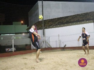 
<a style='margin-left: 5px;' class='btn btn-xs btn-social btn-facebook' href='https://www.facebook.com/sharer/sharer.php?u=https://www.boladovale.com.br/imgs/800-800-90/conteudo/fotos/1527/img9765.jpg' rel='popup' data-width='500' data-height='400'><i class='fa fa-facebook'></i>Compartilhar <span class='hidden-xs'>no Facebook</span>
</a> 
<a class='btn btn-default btn-xs' target='_blank' href='imgs/800-800-90/conteudo/fotos/1527/img9765.jpg'>
<span class='glyphicon glyphicon-cloud-download'></span> Salvar
</a> 
<span></span>