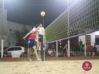 
<a style='margin-left: 5px;' class='btn btn-xs btn-social btn-facebook' href='https://www.facebook.com/sharer/sharer.php?u=https://www.boladovale.com.br/imgs/800-800-90/conteudo/fotos/1527/img9785.jpg' rel='popup' data-width='500' data-height='400'><i class='fa fa-facebook'></i>Compartilhar <span class='hidden-xs'>no Facebook</span>
</a> 
<a class='btn btn-default btn-xs' target='_blank' href='imgs/800-800-90/conteudo/fotos/1527/img9785.jpg'>
<span class='glyphicon glyphicon-cloud-download'></span> Salvar
</a> 
<span></span>