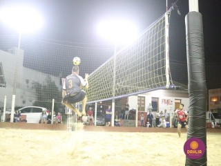 
<a style='margin-left: 5px;' class='btn btn-xs btn-social btn-facebook' href='https://www.facebook.com/sharer/sharer.php?u=https://www.boladovale.com.br/imgs/800-800-90/conteudo/fotos/1527/img9791.jpg' rel='popup' data-width='500' data-height='400'><i class='fa fa-facebook'></i>Compartilhar <span class='hidden-xs'>no Facebook</span>
</a> 
<a class='btn btn-default btn-xs' target='_blank' href='imgs/800-800-90/conteudo/fotos/1527/img9791.jpg'>
<span class='glyphicon glyphicon-cloud-download'></span> Salvar
</a> 
<span></span>