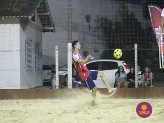 
<a style='margin-left: 5px;' class='btn btn-xs btn-social btn-facebook' href='https://www.facebook.com/sharer/sharer.php?u=https://www.boladovale.com.br/imgs/800-800-90/conteudo/fotos/1527/img9795.jpg' rel='popup' data-width='500' data-height='400'><i class='fa fa-facebook'></i>Compartilhar <span class='hidden-xs'>no Facebook</span>
</a> 
<a class='btn btn-default btn-xs' target='_blank' href='imgs/800-800-90/conteudo/fotos/1527/img9795.jpg'>
<span class='glyphicon glyphicon-cloud-download'></span> Salvar
</a> 
<span></span>