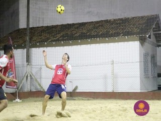 
<a style='margin-left: 5px;' class='btn btn-xs btn-social btn-facebook' href='https://www.facebook.com/sharer/sharer.php?u=https://www.boladovale.com.br/imgs/800-800-90/conteudo/fotos/1527/img9800.jpg' rel='popup' data-width='500' data-height='400'><i class='fa fa-facebook'></i>Compartilhar <span class='hidden-xs'>no Facebook</span>
</a> 
<a class='btn btn-default btn-xs' target='_blank' href='imgs/800-800-90/conteudo/fotos/1527/img9800.jpg'>
<span class='glyphicon glyphicon-cloud-download'></span> Salvar
</a> 
<span></span>