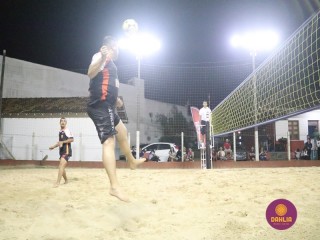 
<a style='margin-left: 5px;' class='btn btn-xs btn-social btn-facebook' href='https://www.facebook.com/sharer/sharer.php?u=https://www.boladovale.com.br/imgs/800-800-90/conteudo/fotos/1527/img9807.jpg' rel='popup' data-width='500' data-height='400'><i class='fa fa-facebook'></i>Compartilhar <span class='hidden-xs'>no Facebook</span>
</a> 
<a class='btn btn-default btn-xs' target='_blank' href='imgs/800-800-90/conteudo/fotos/1527/img9807.jpg'>
<span class='glyphicon glyphicon-cloud-download'></span> Salvar
</a> 
<span></span>