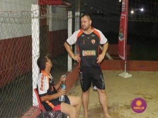
<a style='margin-left: 5px;' class='btn btn-xs btn-social btn-facebook' href='https://www.facebook.com/sharer/sharer.php?u=https://www.boladovale.com.br/imgs/800-800-90/conteudo/fotos/1527/img9829.jpg' rel='popup' data-width='500' data-height='400'><i class='fa fa-facebook'></i>Compartilhar <span class='hidden-xs'>no Facebook</span>
</a> 
<a class='btn btn-default btn-xs' target='_blank' href='imgs/800-800-90/conteudo/fotos/1527/img9829.jpg'>
<span class='glyphicon glyphicon-cloud-download'></span> Salvar
</a> 
<span></span>