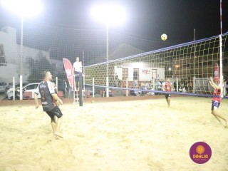 
<a style='margin-left: 5px;' class='btn btn-xs btn-social btn-facebook' href='https://www.facebook.com/sharer/sharer.php?u=https://www.boladovale.com.br/imgs/800-800-90/conteudo/fotos/1527/img9839.jpg' rel='popup' data-width='500' data-height='400'><i class='fa fa-facebook'></i>Compartilhar <span class='hidden-xs'>no Facebook</span>
</a> 
<a class='btn btn-default btn-xs' target='_blank' href='imgs/800-800-90/conteudo/fotos/1527/img9839.jpg'>
<span class='glyphicon glyphicon-cloud-download'></span> Salvar
</a> 
<span></span>