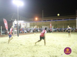 
<a style='margin-left: 5px;' class='btn btn-xs btn-social btn-facebook' href='https://www.facebook.com/sharer/sharer.php?u=https://www.boladovale.com.br/imgs/800-800-90/conteudo/fotos/1527/img9851.jpg' rel='popup' data-width='500' data-height='400'><i class='fa fa-facebook'></i>Compartilhar <span class='hidden-xs'>no Facebook</span>
</a> 
<a class='btn btn-default btn-xs' target='_blank' href='imgs/800-800-90/conteudo/fotos/1527/img9851.jpg'>
<span class='glyphicon glyphicon-cloud-download'></span> Salvar
</a> 
<span></span>