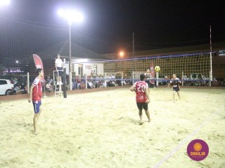 
<a style='margin-left: 5px;' class='btn btn-xs btn-social btn-facebook' href='https://www.facebook.com/sharer/sharer.php?u=https://www.boladovale.com.br/imgs/800-800-90/conteudo/fotos/1527/img9852.jpg' rel='popup' data-width='500' data-height='400'><i class='fa fa-facebook'></i>Compartilhar <span class='hidden-xs'>no Facebook</span>
</a> 
<a class='btn btn-default btn-xs' target='_blank' href='imgs/800-800-90/conteudo/fotos/1527/img9852.jpg'>
<span class='glyphicon glyphicon-cloud-download'></span> Salvar
</a> 
<span></span>