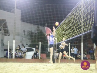 
<a style='margin-left: 5px;' class='btn btn-xs btn-social btn-facebook' href='https://www.facebook.com/sharer/sharer.php?u=https://www.boladovale.com.br/imgs/800-800-90/conteudo/fotos/1528/img9931.jpg' rel='popup' data-width='500' data-height='400'><i class='fa fa-facebook'></i>Compartilhar <span class='hidden-xs'>no Facebook</span>
</a> 
<a class='btn btn-default btn-xs' target='_blank' href='imgs/800-800-90/conteudo/fotos/1528/img9931.jpg'>
<span class='glyphicon glyphicon-cloud-download'></span> Salvar
</a> 
<span></span>