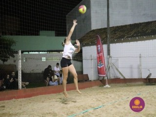 
<a style='margin-left: 5px;' class='btn btn-xs btn-social btn-facebook' href='https://www.facebook.com/sharer/sharer.php?u=https://www.boladovale.com.br/imgs/800-800-90/conteudo/fotos/1528/img9955.jpg' rel='popup' data-width='500' data-height='400'><i class='fa fa-facebook'></i>Compartilhar <span class='hidden-xs'>no Facebook</span>
</a> 
<a class='btn btn-default btn-xs' target='_blank' href='imgs/800-800-90/conteudo/fotos/1528/img9955.jpg'>
<span class='glyphicon glyphicon-cloud-download'></span> Salvar
</a> 
<span></span>