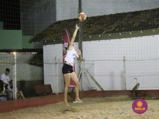 
<a style='margin-left: 5px;' class='btn btn-xs btn-social btn-facebook' href='https://www.facebook.com/sharer/sharer.php?u=https://www.boladovale.com.br/imgs/800-800-90/conteudo/fotos/1528/img9959.jpg' rel='popup' data-width='500' data-height='400'><i class='fa fa-facebook'></i>Compartilhar <span class='hidden-xs'>no Facebook</span>
</a> 
<a class='btn btn-default btn-xs' target='_blank' href='imgs/800-800-90/conteudo/fotos/1528/img9959.jpg'>
<span class='glyphicon glyphicon-cloud-download'></span> Salvar
</a> 
<span></span>